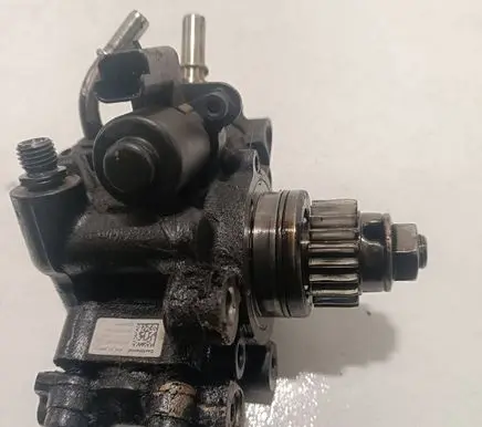 Renault Master III Fuel injection high pressure pump A2C97864000 11936700