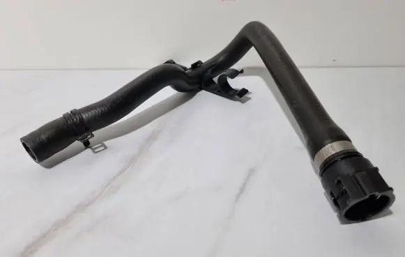 BMW X3 E83 Engine coolant pipe/hose 3400395 64213400395 3413339