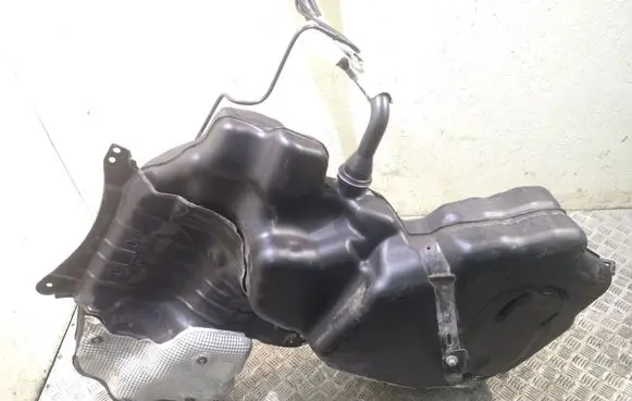 Audi S5 Fuel tank 