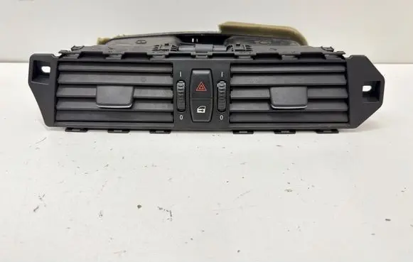BMW 5 E60 E61 Dash center air vent grill 05148001 051140010 05114001