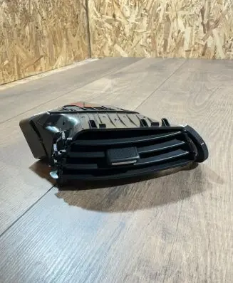 Opel Insignia A Dash center air vent grill 23440308 R14122202 R230248
