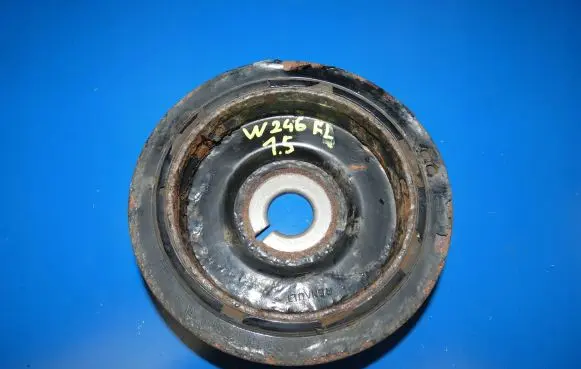 Mercedes-Benz A W176 Crankshaft pulley