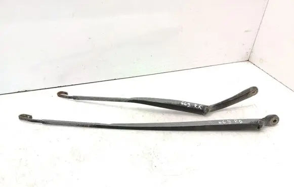 Renault Laguna II Front wiper blade arm