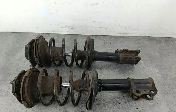 Toyota Avensis T220 Front shock absorber/damper 334203334204KYB