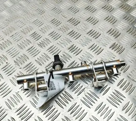 Fuel main line pipe