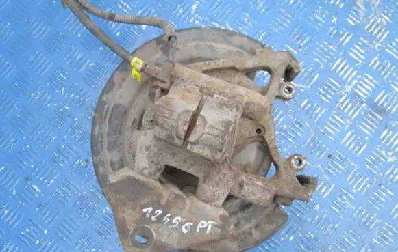 Chrysler Concorde Rear wheel bearing hub 