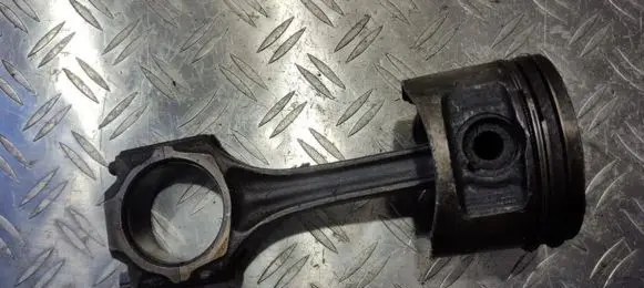 Audi A4 S4 B5 8D Piston with connecting rod 053c