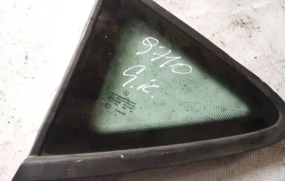 Mercedes-Benz A W168 Rear side window as2