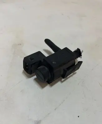 BMW 5 E60 E61 Turbo solenoid valve 742712