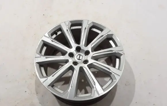 R20 alloy rim