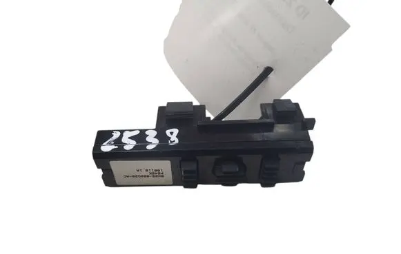 Jaguar XF X250 Glove box lock 8X23060D20AC