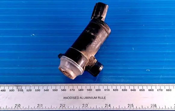 Subaru Forester SH Windscreen/windshield washer pump 86611AG000