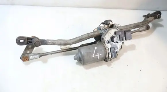 Skoda Roomster (5J) Front wiper linkage and motor