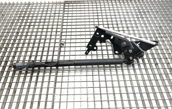 Audi A7 S7 4G Shock absorber/damper mounting bracket 4G8827851F