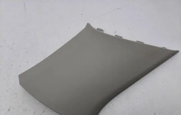 (D)pillar trim (top)