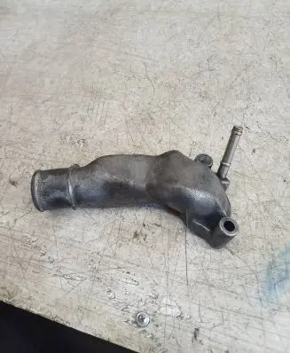 Toyota Avensis T250 Engine coolant pipe/hose