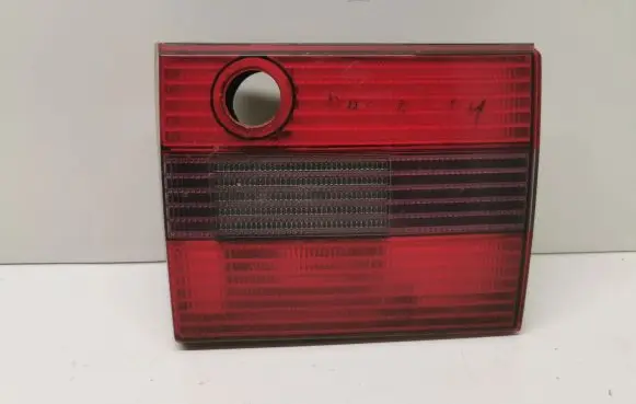 Volkswagen PASSAT B4 Tailgate rear/tail lights 394108