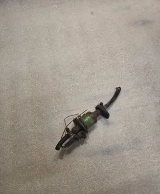 Audi A8 S8 D2 4D Webasto auxiliary heater fuel pump 