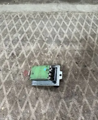 Volkswagen Multivan T4 Heater blower motor/fan resistor 701859263
