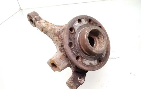 Opel Zafira A Front wheel hub spindle knuckle
