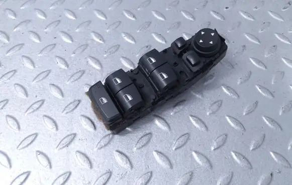 BMW 5 F10 F11 Electric window control switch 9241955