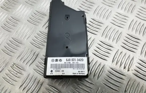 Seat Ibiza IV (6J,6P) USB control unit 6J0035342D