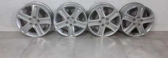 Suzuki Grand Vitara II R17 alloy rim