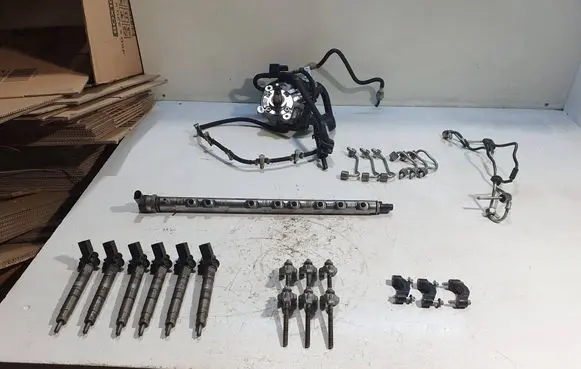BMW 5 F10 F11 Fuel injection system set 7800123 0445010617 0445116