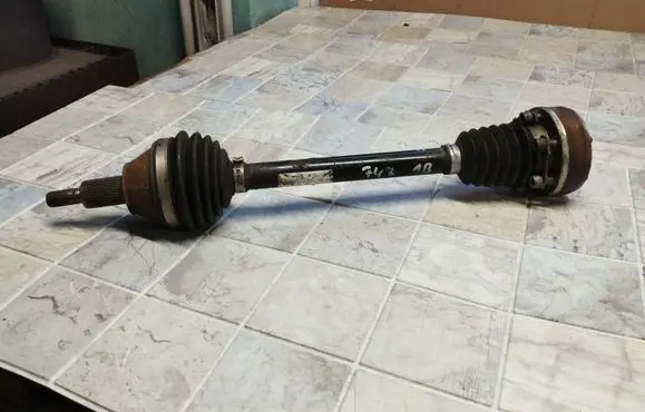 Volkswagen Fox Front driveshaft