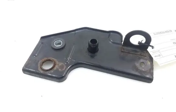 Toyota Avensis T270 Radiator mount bracket 165050R050