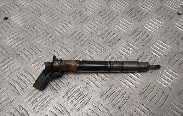 Audi A6 S6 C7 4G Fuel injector 059130277CC