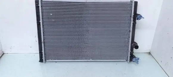 Volkswagen Polo III 6N 6N2 6NF Coolant radiator