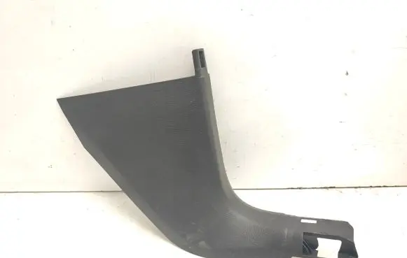 Foot area side trim