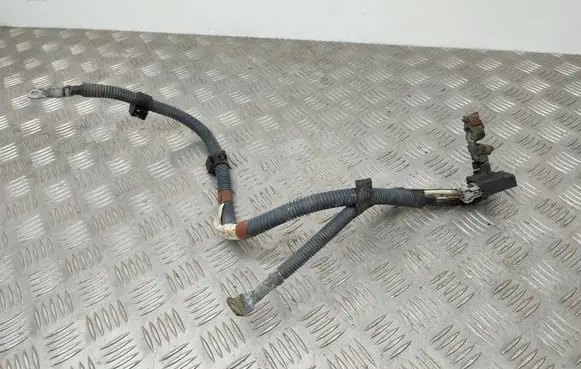 Positive cable (battery)