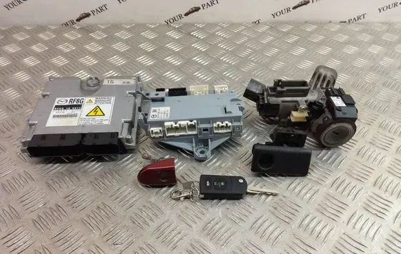 Mazda 6 Engine ECU kit and lock set RF8G18881F 2758008100