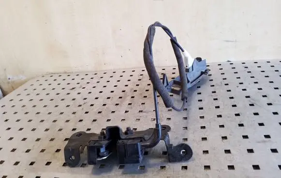Volvo S60 Seat back rest lock catch 