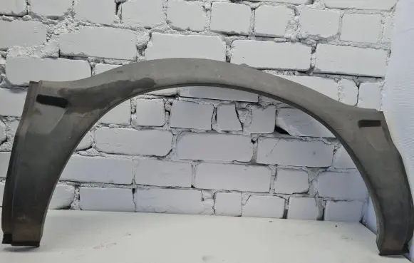 Iveco Daily 35 - 40.10 Rear arch trim 500326948 500326830 500326950