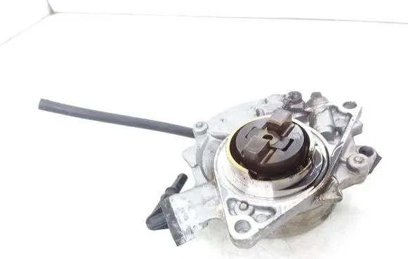 BMW 3 F30 F35 F31 Vacuum pump 7625260 705260000