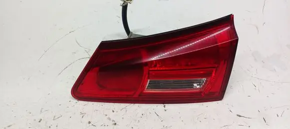 Lexus IS 220D-250-350 Tailgate rear/tail lights 