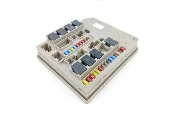 Renault Clio III Fuse module 902663A