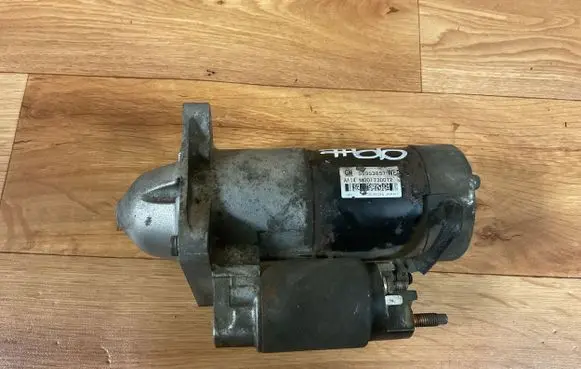 Opel Insignia A Starter motor 55353857 M001T30072