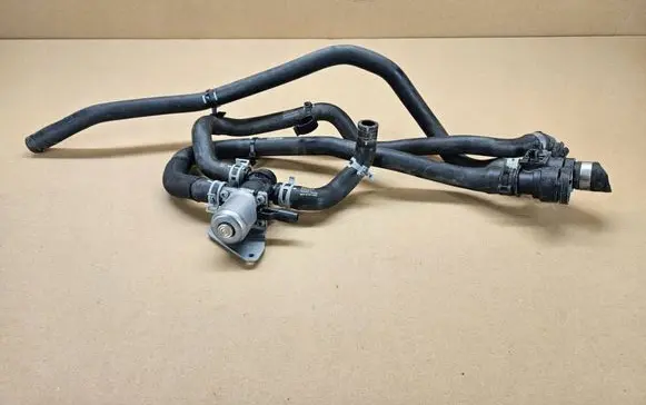 Volvo XC40 Coolant heater control valve 31686344 31679312 31686149