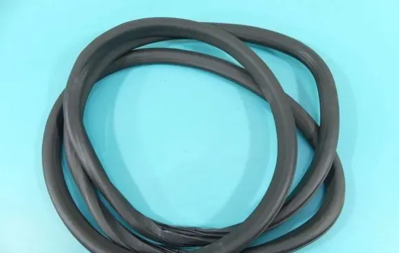 Opel Crossland X Front door rubber seal IMPRK1348040