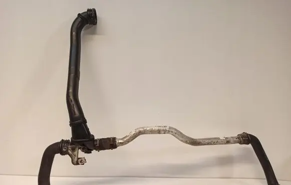 Porsche Boxster 986 Engine coolant pipe/hose 99710675104