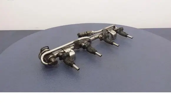 Volkswagen PASSAT B5 Fuel main line pipe 06B133681