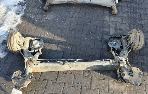 Dacia Lodgy Rear axle beam 555114672R