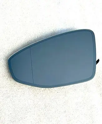Audi A3 8Y Wing mirror glass 8Y0857535E