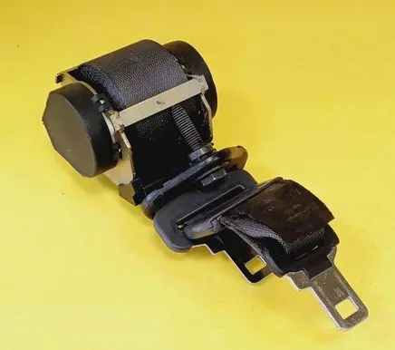 Renault Scenic II - Grand scenic II Rear seatbelt A6021702