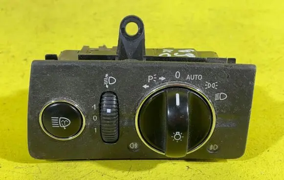 Mercedes-Benz E W211 Light switch 2115451204