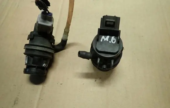 Mazda 6 Windscreen/windshield washer pump